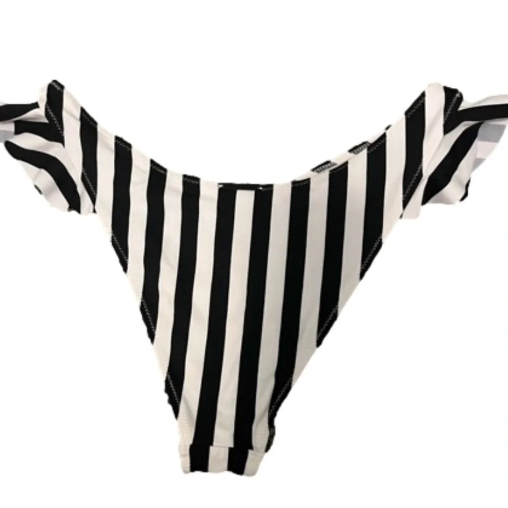 Kendall & Kylie Striped Referee Bikini - Picture 6 of 12